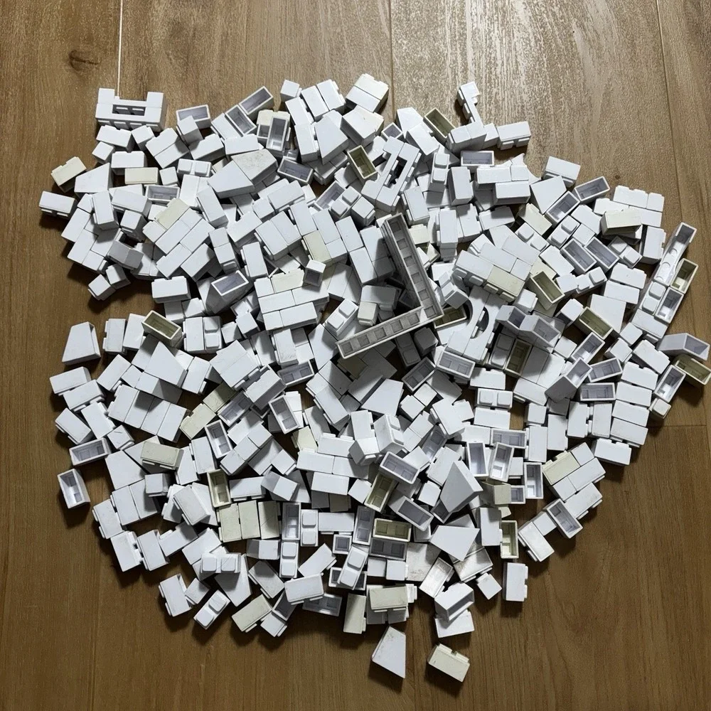 VTG 50s BLOCK CITY Plastic Blocks 600 Pcs Building White Green Clear Fences Door